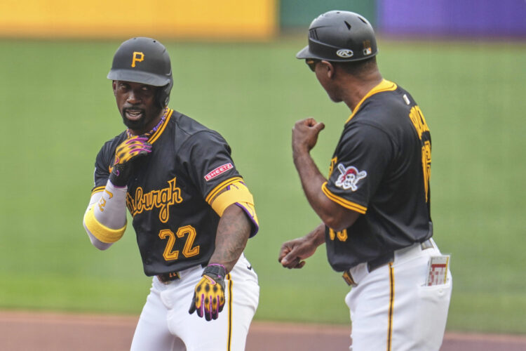 Ex-Pirates star Andrew McCutchen agrees to deal with Texas Rangers