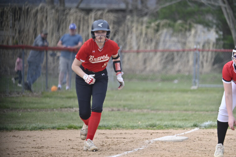 Badger leads Mathews, but thunderstorm postpones finish