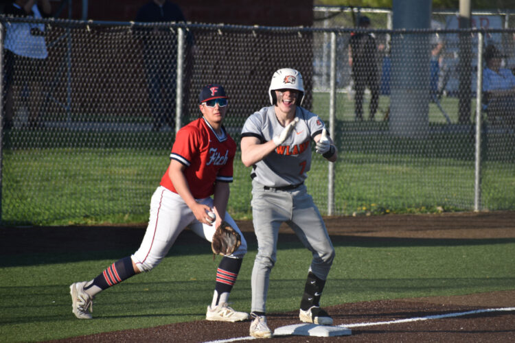 Howland blanks Fitch after Monday loss