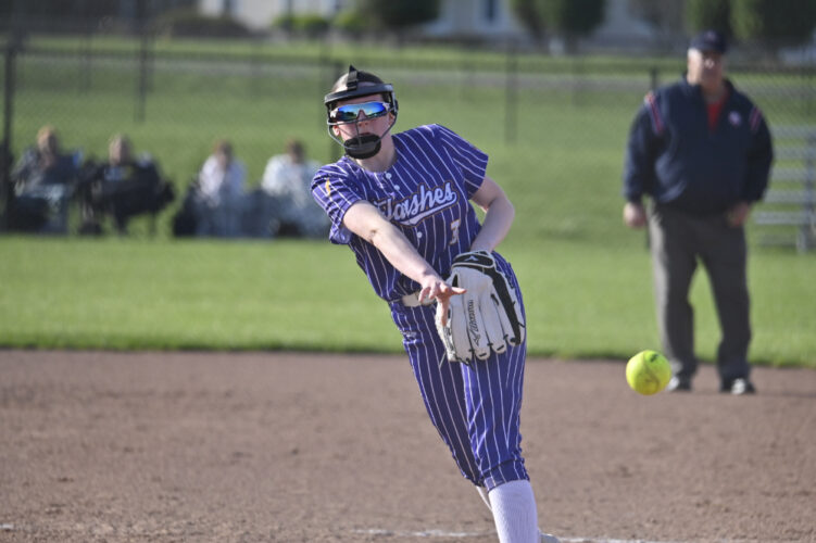 Champion bats stay hot in victory over inexperienced Crestview