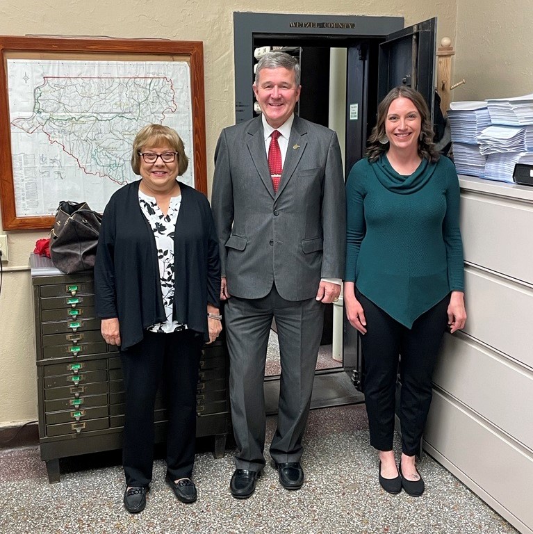 Carol Haught Honored | News, Sports, Jobs - Wetzel Chronicle - Vimarsana News