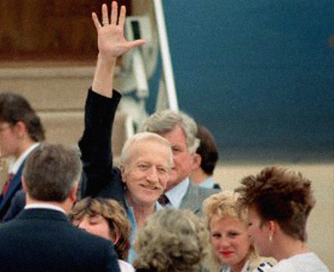 Frank Reed - Hostage release - May 1, 1990