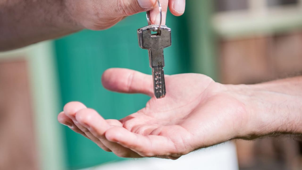 How long does it take to sell a house with no chain 2022?