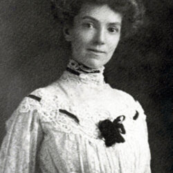 Anna_Eckstein_as_a_young_woman_maybe_1907.jpg