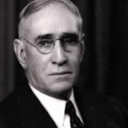 Frank l. McVey.JPG