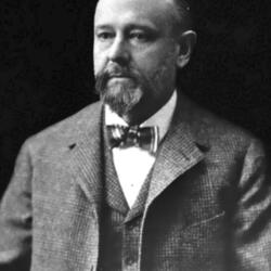 James_Ford_Rhodes,_1902.jpg