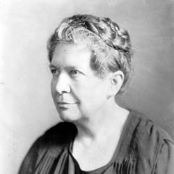 800px-Florence_Kelley_cph.3b20591.jpg
