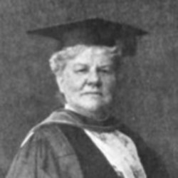Louisa_Lee_Schuyler_receiving_honorary_LLB_at_Columbia_University.jpg