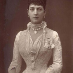 Alexandra_of_Denmark02.jpg