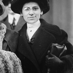 Rose_Livingstone_in_1913.png