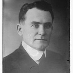 Thomas_Lindsay_Blanton_in_1917.jpg