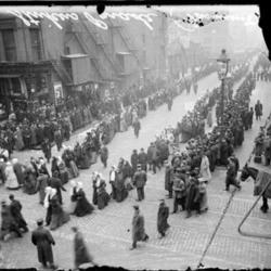 1910_Chicago_Garment _Workers_Strike.jpg