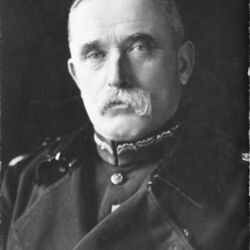 Field_Marshal_Sir_John_French.jpg