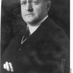 Bundesarchiv_Bild_183-2007-0327-501,_Baron_Hartmann_v._Richthofen.jpg