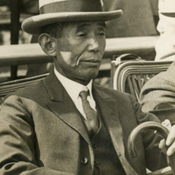 Kenkichi_Yoshizawa_1931.jpg
