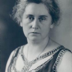 JuliaParsonsLofgren.jpg