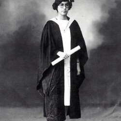 Irene-Cheng.-A-few-weeks-after-her-graduation-in-early-1926.jpg