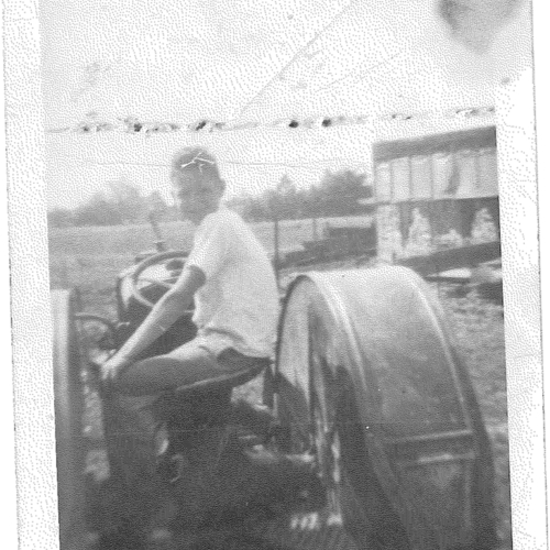 Tom about 10 years old 1944.jpg