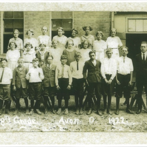 Julian St. School primary grades of 1922