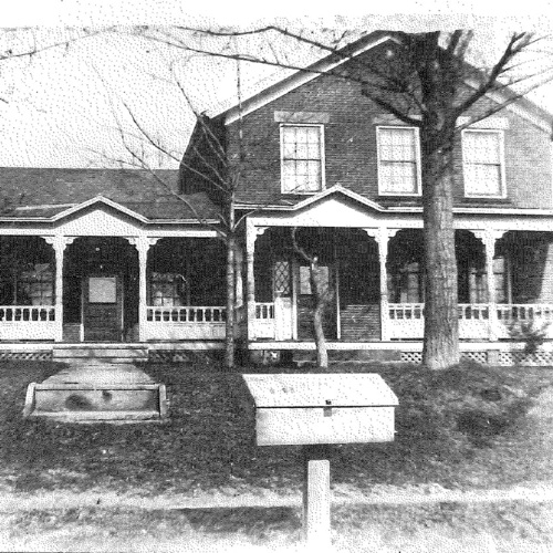 Rink Homestead 1900's.jpg