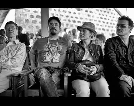 Anna, Jan Josef, Bono