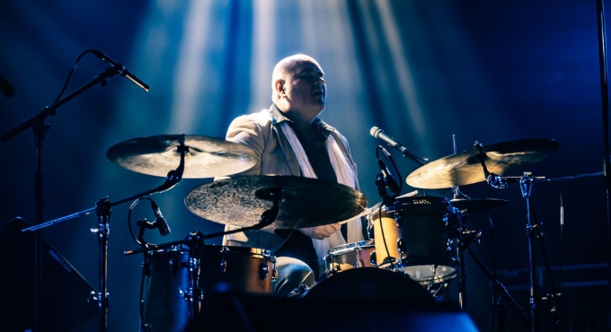 Tony Match bateria · Raynald Colom trompeta · Leonardo Corradi orgue · Alan Souza percussió