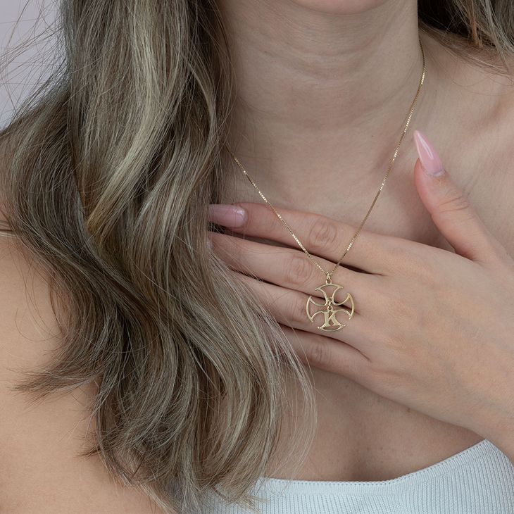 Collar de Cruz Canterbury 