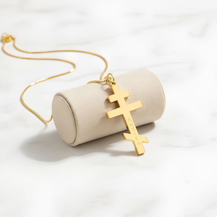 Collar de Cruz Ortodoxa Rusa Grabada