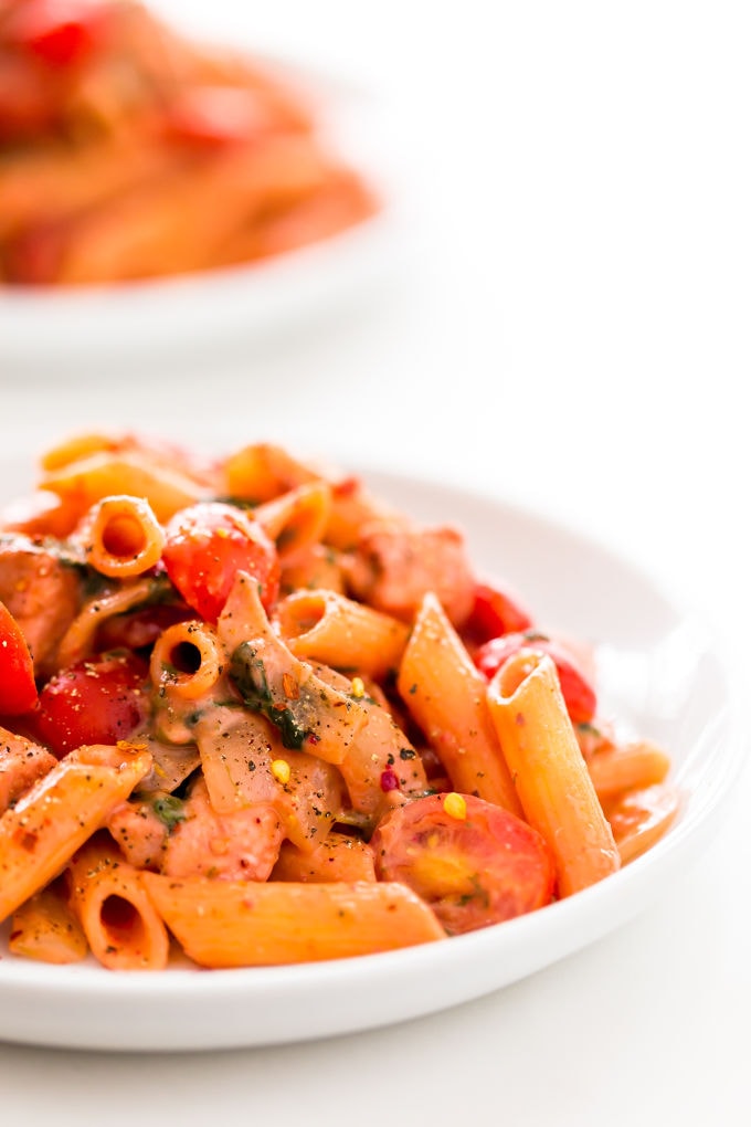 Red Pesto Pasta OnePot, Ready Under 30 Minutes! One Clever Chef