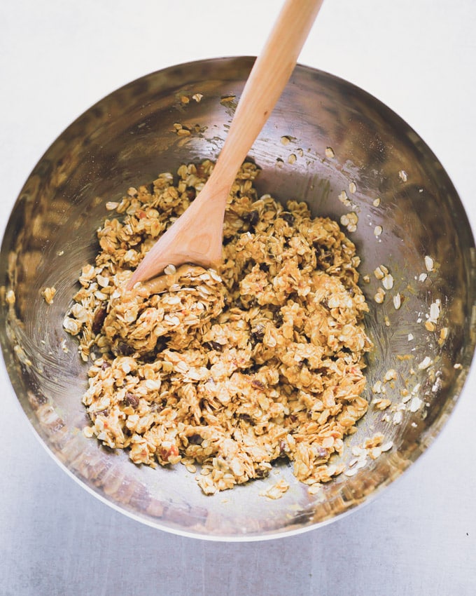 3-ingredient breakfast cookies uncooked mixture