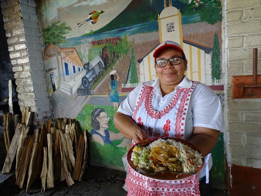Fundenuse premia a las madrecitas nicaragüenses con el 0% de comisión por desembolso