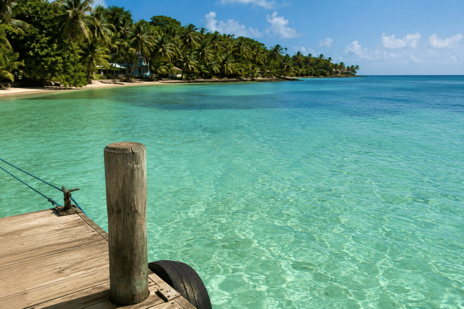 DockinCarribeanWithIslandShoreline
