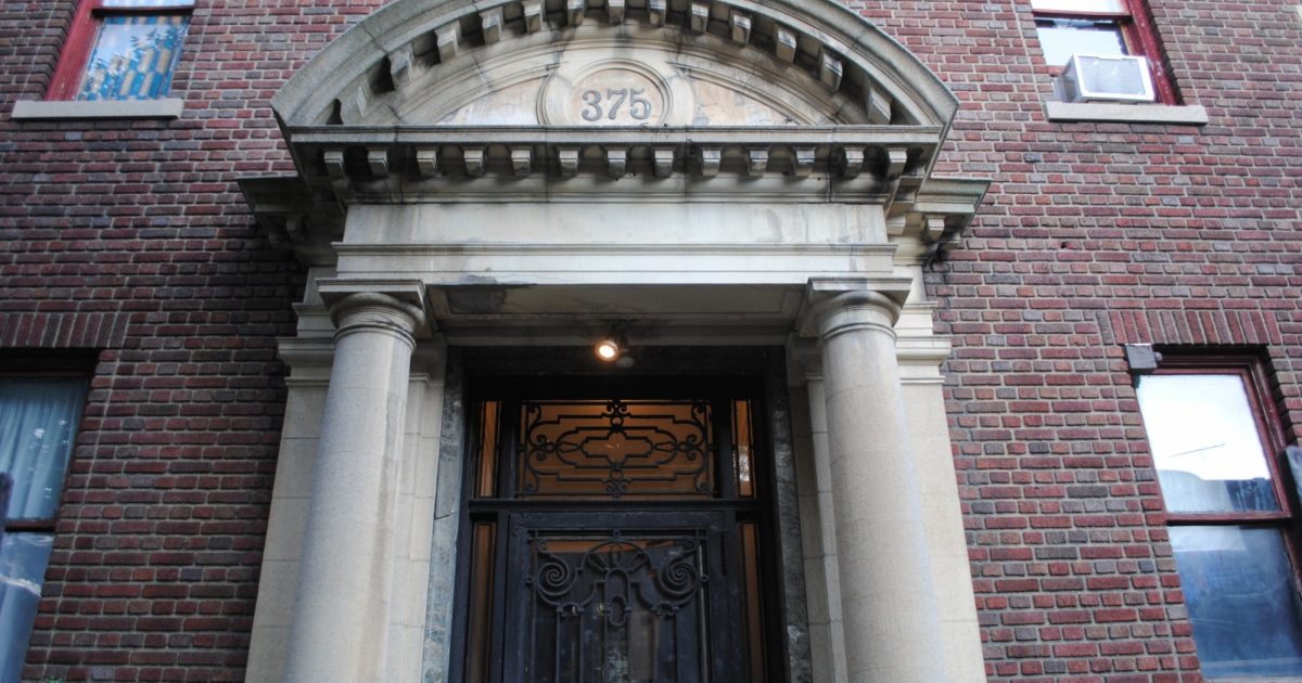 On the Grid Stuyvesant Mansion