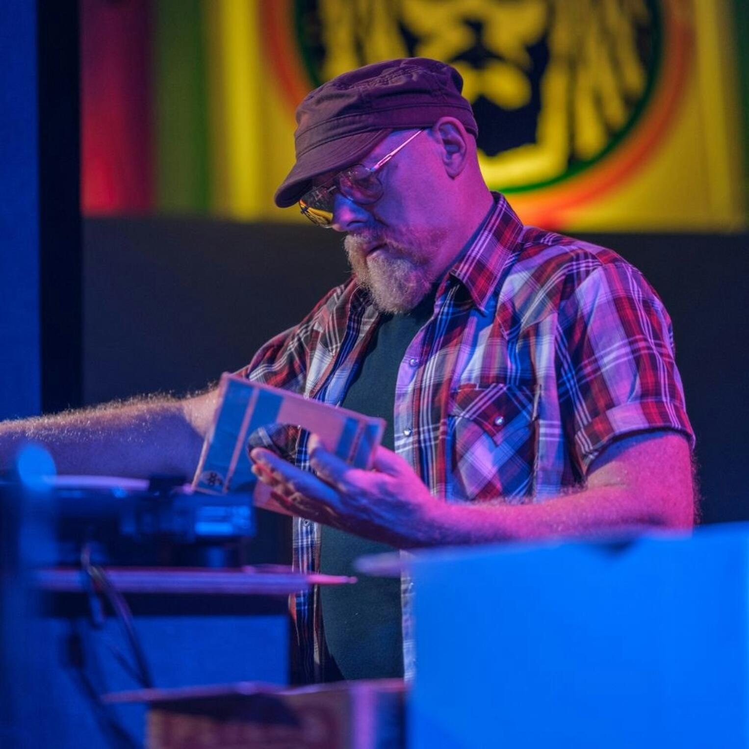 Country On Madison: Vinyl DJ Sets with Lawrence Peters @ Bobby’s Eastside (FREE)