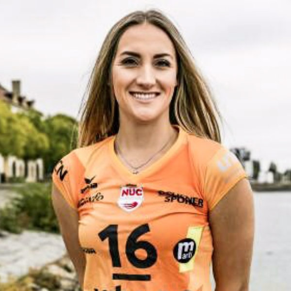 Tia Scambray