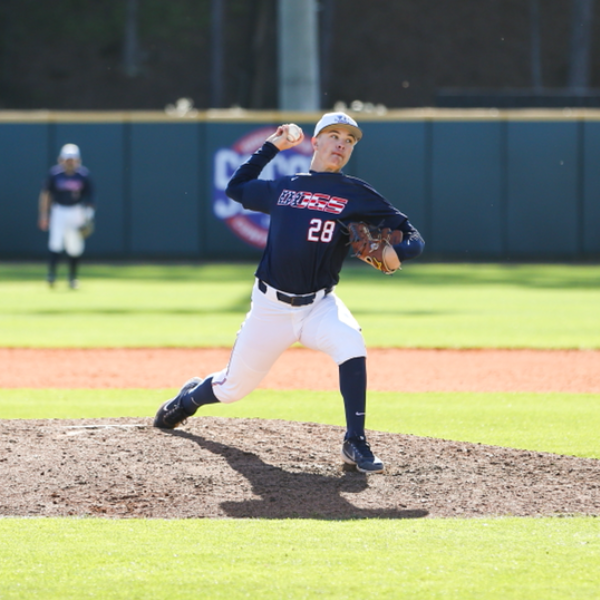 Carson Hobbs