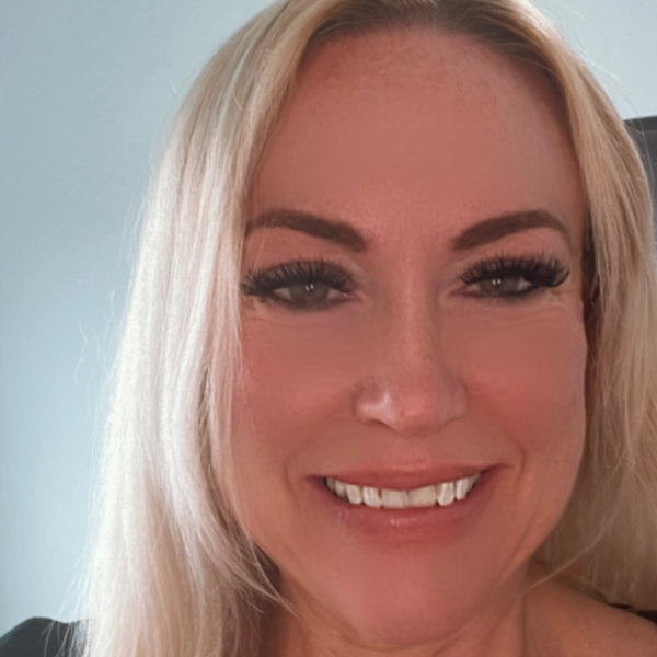 MeghanMeghsn McCurdy