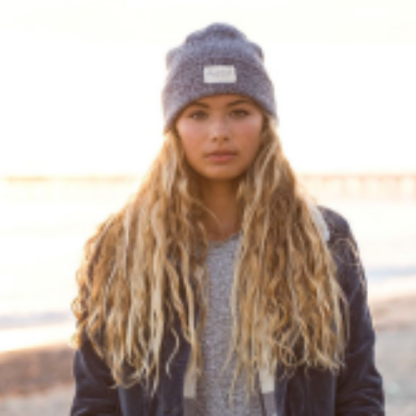 Leah Thompson