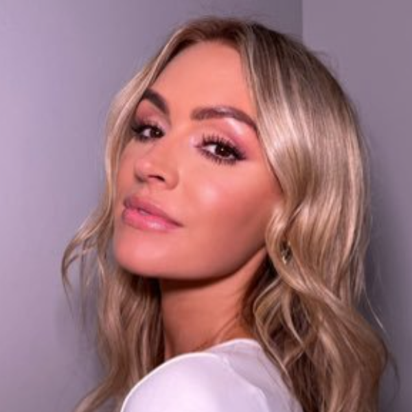 Laura Woods