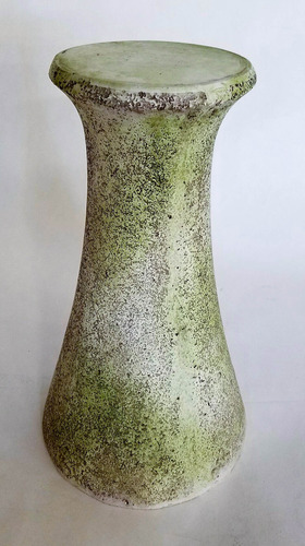 BASE FOR SLEEK BIRDBATH