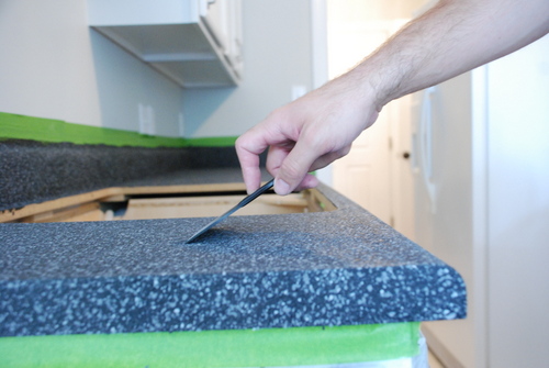 Lively Green Door | Using Rustoleum Countertop Transformation