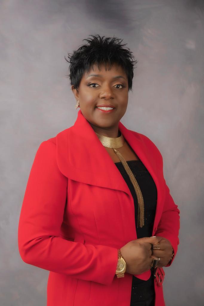 Liza Ekole