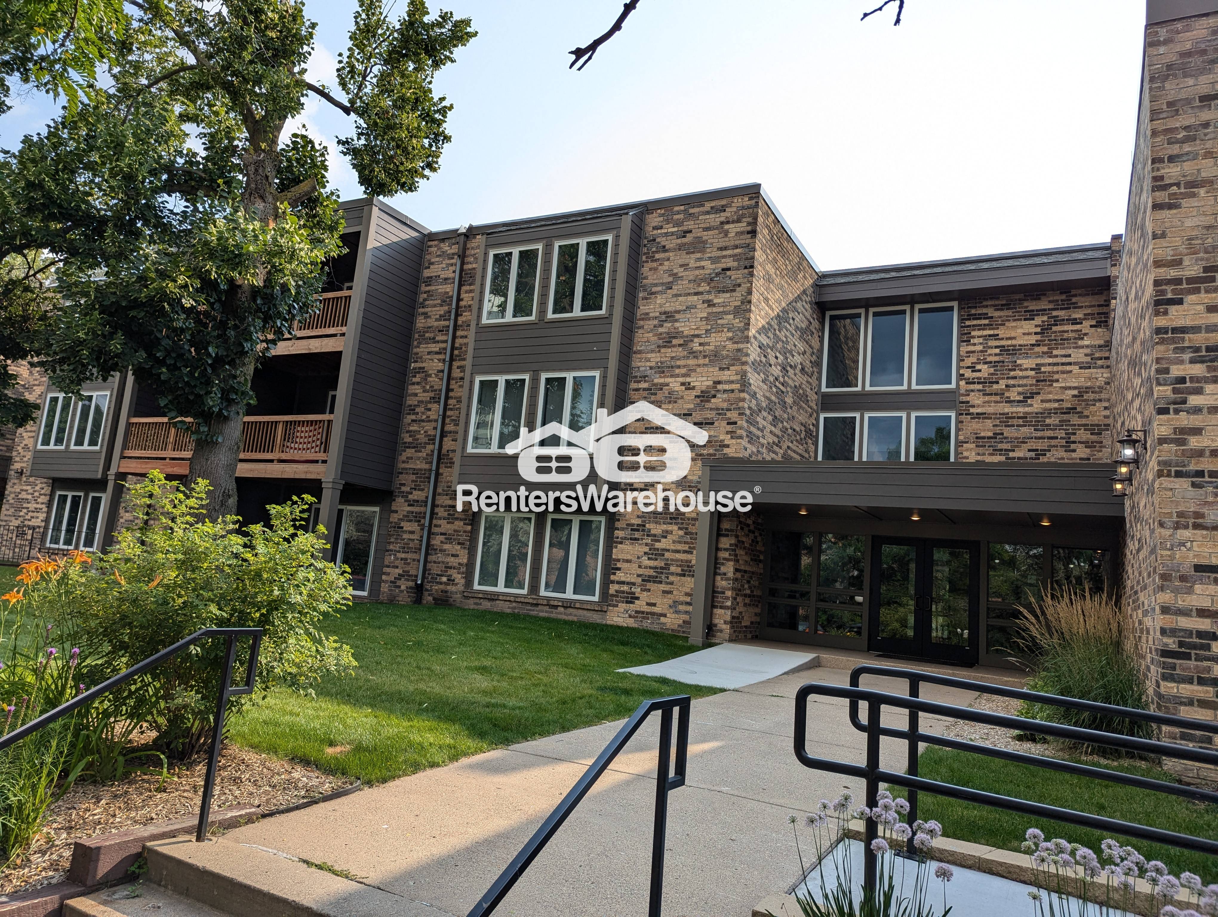 450 Ford Rd Saint Louis Park, MN 55426 Home for Rent