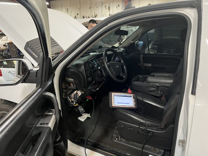 REDLINE AUTOMOTIVE GARAGE Image