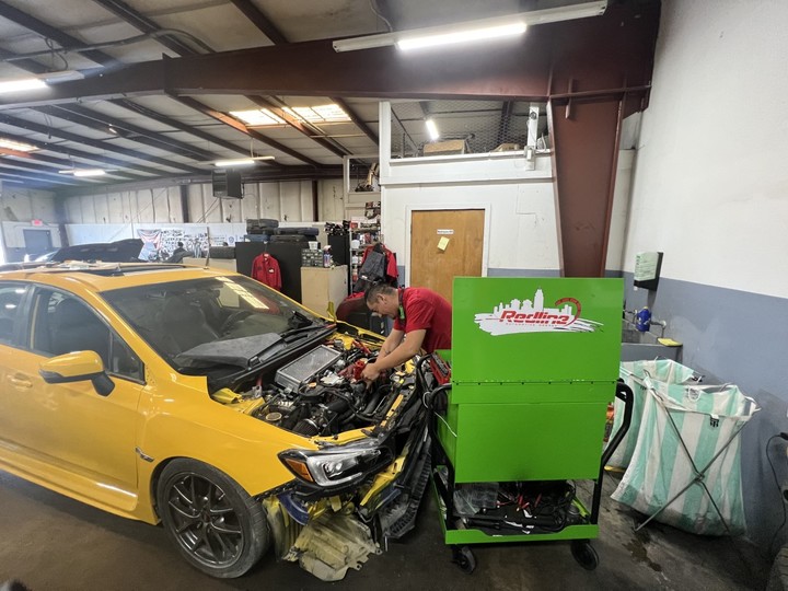 REDLINE AUTOMOTIVE GARAGE Image