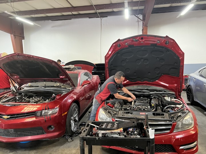 REDLINE AUTOMOTIVE GARAGE Image