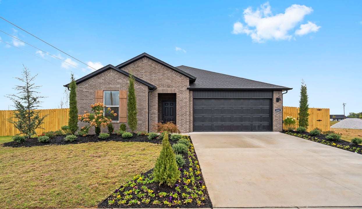 Huber Place by D.R. Horton Logo