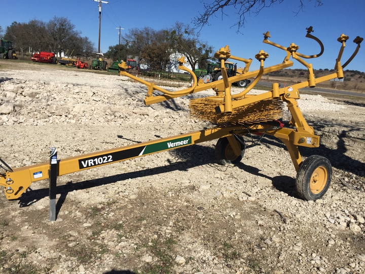 MOORE'S SERVICE CENTER Image