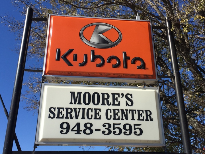 MOORE'S SERVICE CENTER Image
