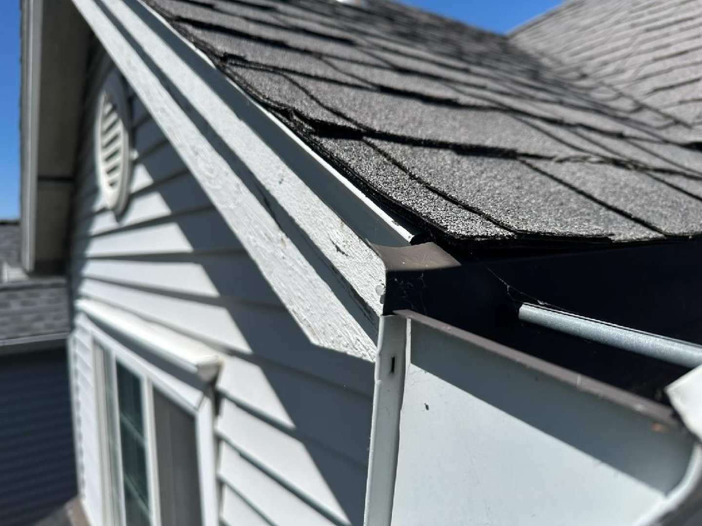 Rock Solid Roofing Image